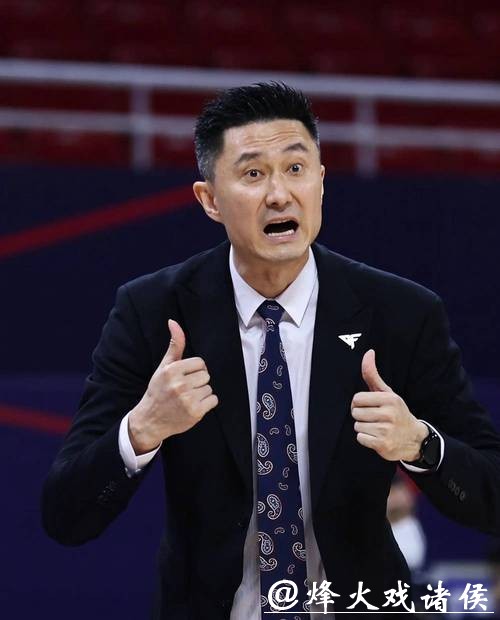 CBA广东德比广东宏远9385再次击败广州龙狮,取得赛季开局五连胜,杜锋证明徐昕多长时间上场都难阻宏远获胜 CBA广东德比广东宏远9385再次击败广州龙狮,取得赛季开局五连胜,杜锋证明徐昕多长时间上场都难阻宏远获胜