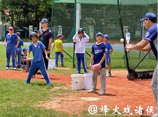 世界冠军面对面!深圳 “奔跑吧・少年” 夏令营燃动青春 解锁成长新可能 世界冠军面对面!深圳 “奔跑吧・少年” 夏令营燃动青春 解锁成长新可能